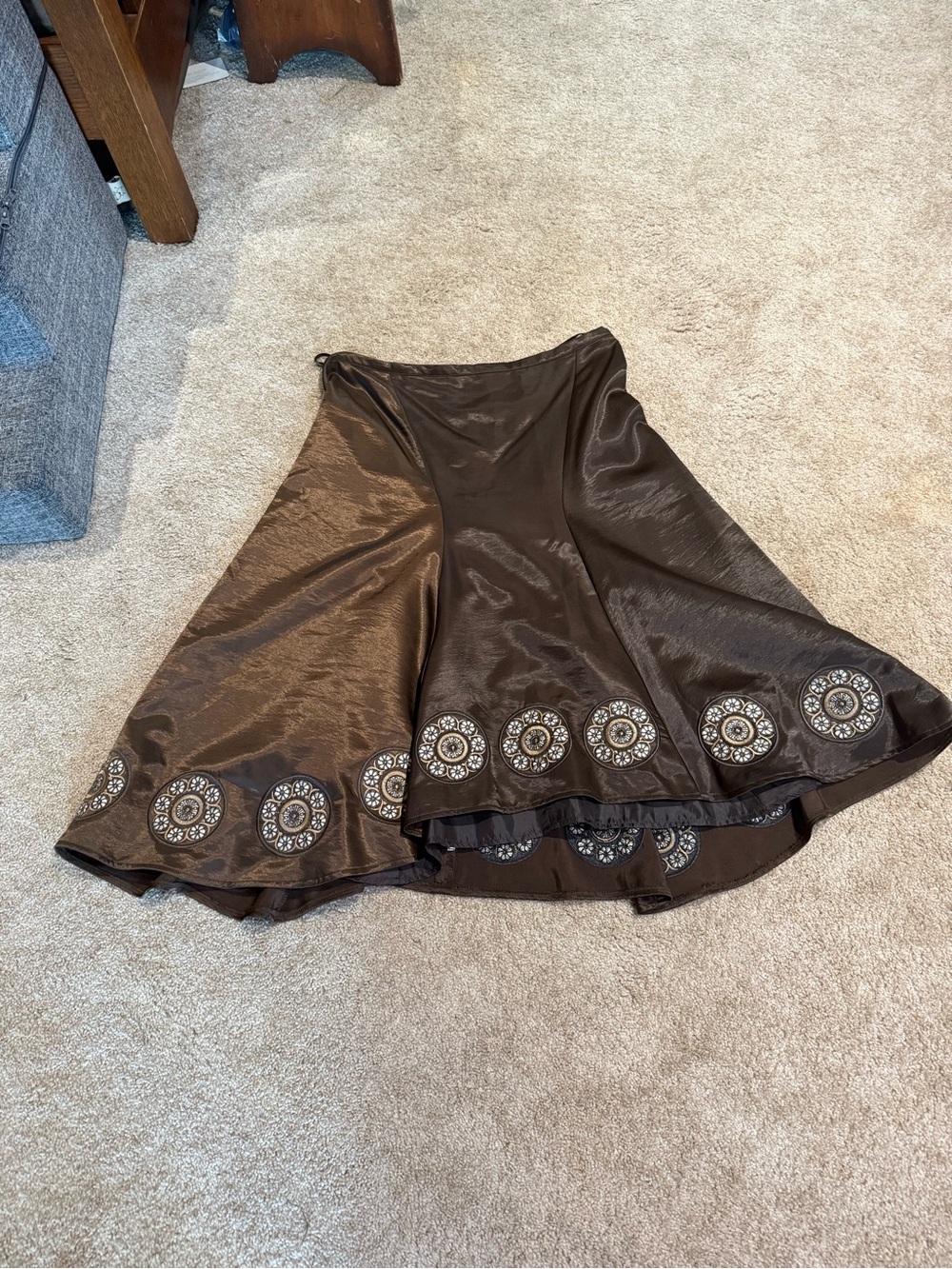 ART Ateliers Rare Toggery Brown Flared Midi Skirt Medallion Embroidered XL 12